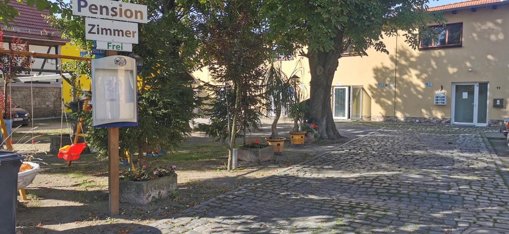 Hochheimer Schloesschen Guest house Erfurt