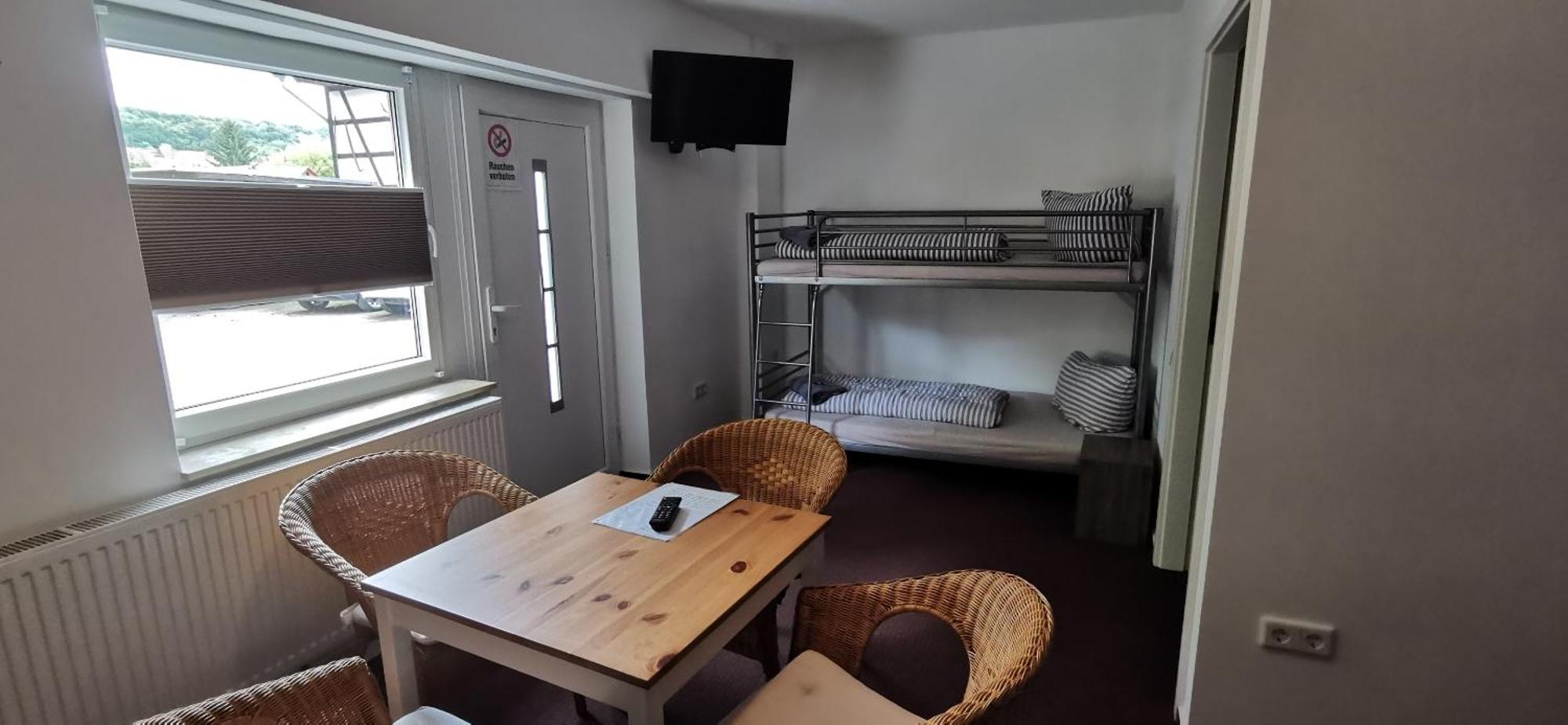 Hochheimer Schloesschen Guest house *